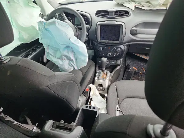 ZACNJDA18NPN54161 2022 JEEP RENEGADE - Image 8