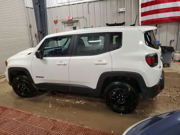 ZACNJDA18NPN68660 2022 JEEP RENEGADE - Image 2