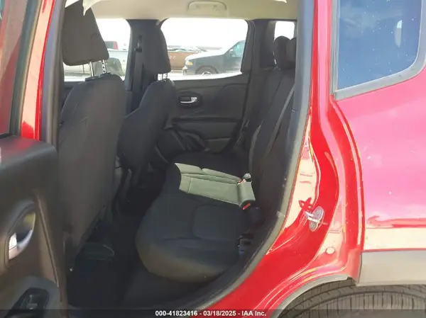 ZACNJDA19NPN47543 2022 JEEP RENEGADE - Image 8