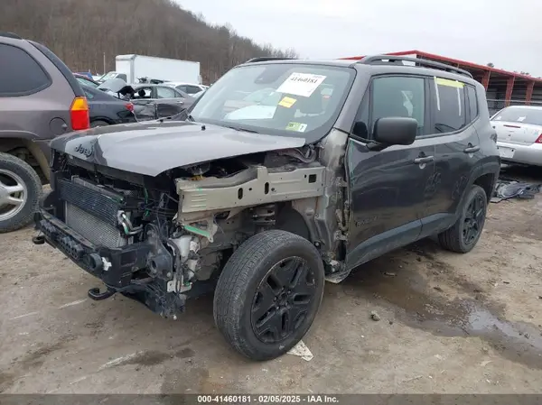 ZACNJDAB1MPM27128 2021 JEEP RENEGADE - Image 2