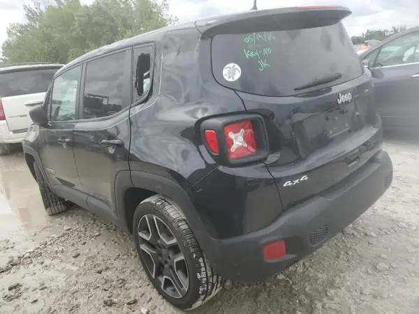 ZACNJDAB2MPM55729 2021 JEEP RENEGADE - Image 2