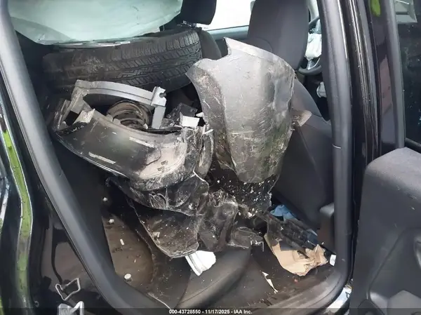 ZACNJDAB2MPM93011 2021 JEEP RENEGADE - Image 8