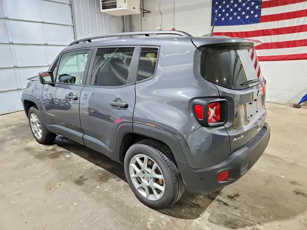 ZACNJDAB2MPM94885 2021 JEEP RENEGADE - Image 2