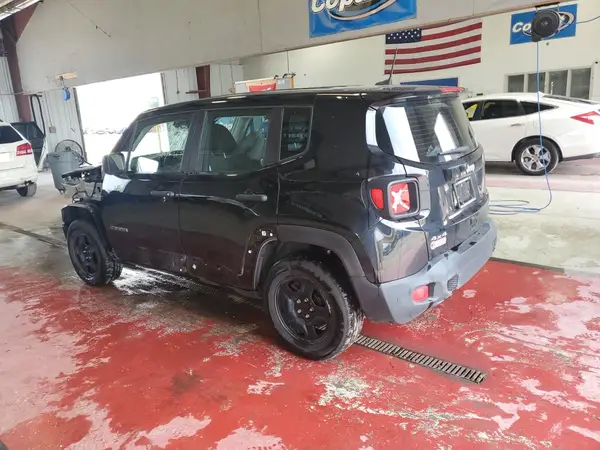 ZACNJDAB2MPN13354 2021 JEEP RENEGADE - Image 2