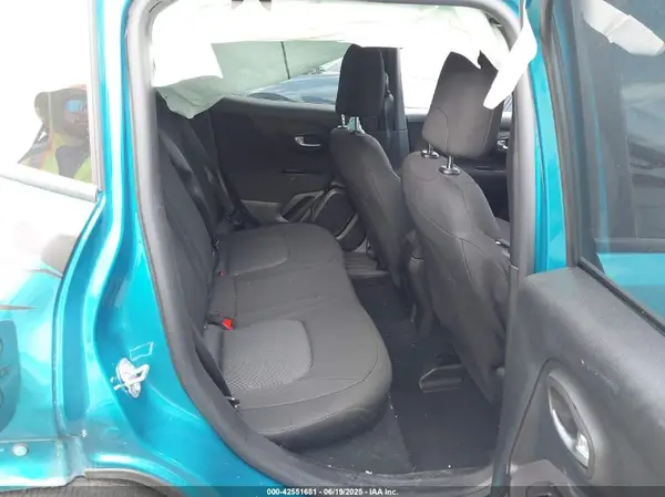 ZACNJDAB3MPM42343 2021 JEEP RENEGADE - Image 8