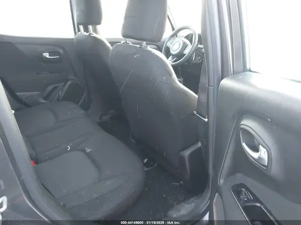 ZACNJDAB3MPM51673 2021 JEEP RENEGADE - Image 8