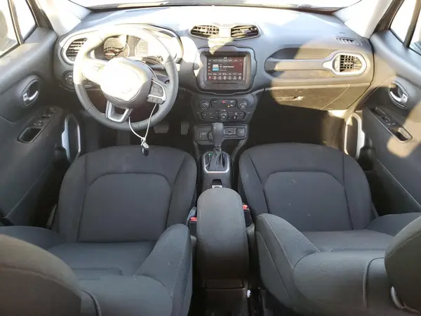 ZACNJDAB3MPN08261 2021 JEEP RENEGADE - Image 8