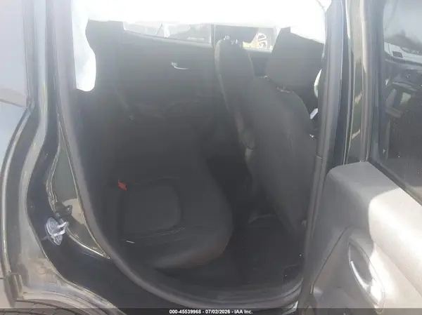 ZACNJDAB5MPM50749 2021 JEEP RENEGADE - Image 8