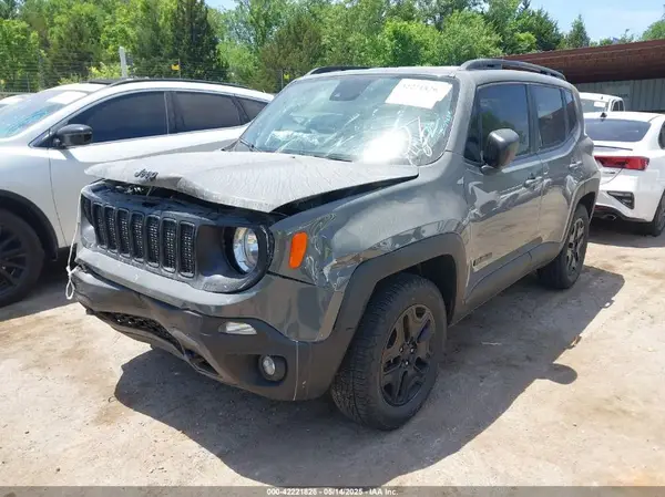 ZACNJDAB6MPM54762 2021 JEEP RENEGADE - Image 2
