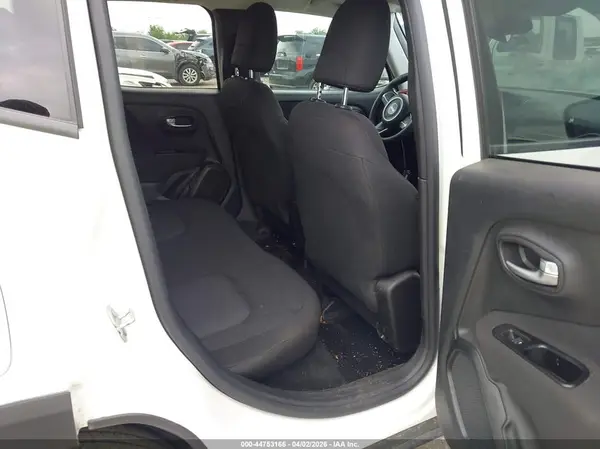 ZACNJDAB7MPM23455 2021 JEEP RENEGADE - Image 8