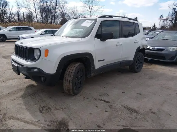 ZACNJDAB8MPM66962 2021 JEEP RENEGADE - Image 2