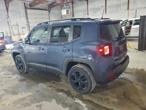 ZACNJDAB8MPN29865 2021 JEEP RENEGADE - Image 2