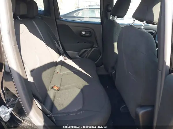 ZACNJDAB9MPN08488 2021 JEEP RENEGADE - Image 8