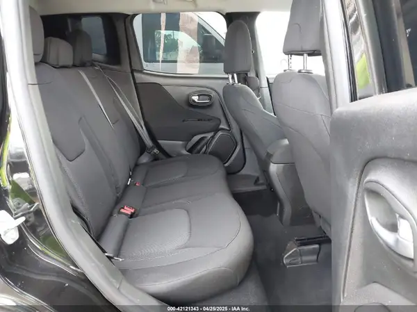 ZACNJDABXMPM49550 2021 JEEP RENEGADE - Image 8