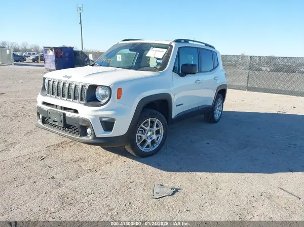 ZACNJDB10NPN70661 2022 JEEP RENEGADE - Image 2