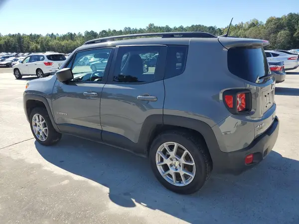 ZACNJDB10NPN71731 2022 JEEP RENEGADE - Image 2