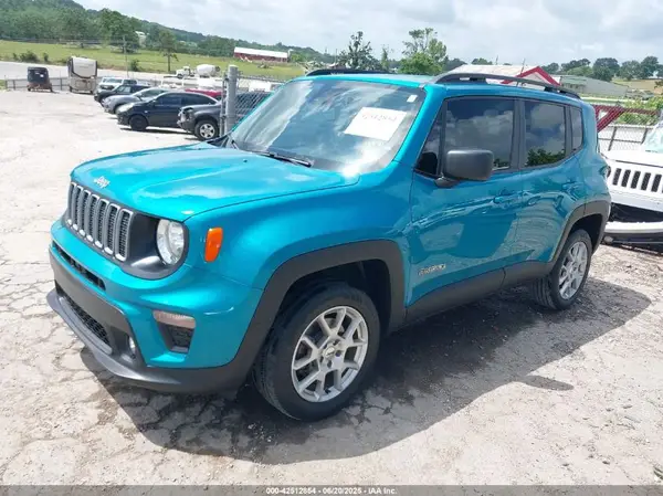 ZACNJDB10NPN77271 2022 JEEP RENEGADE - Image 2