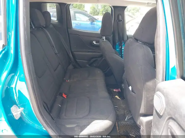 ZACNJDB10NPN98752 2022 JEEP RENEGADE - Image 8