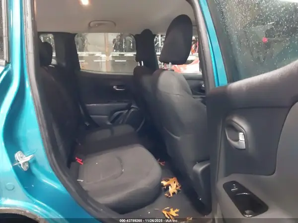 ZACNJDB10NPN99206 2022 JEEP RENEGADE - Image 8