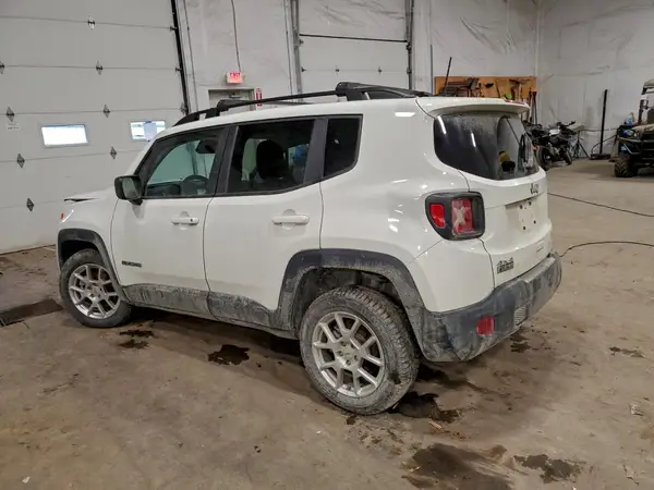 ZACNJDB10PPP15152 2023 JEEP RENEGADE - Image 2