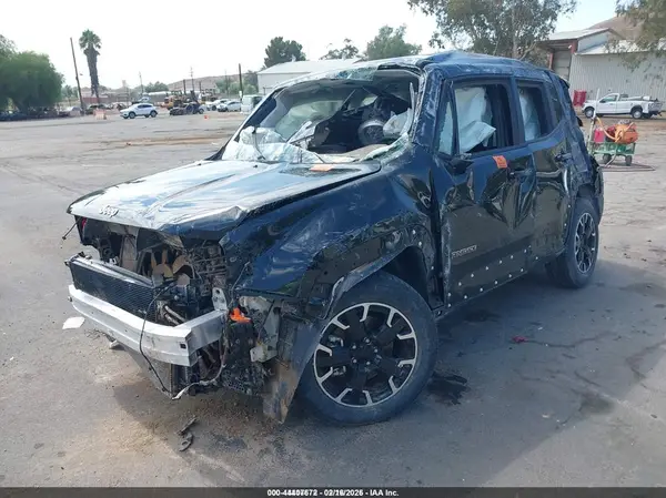 ZACNJDB10PPP16432 2023 JEEP RENEGADE - Image 2