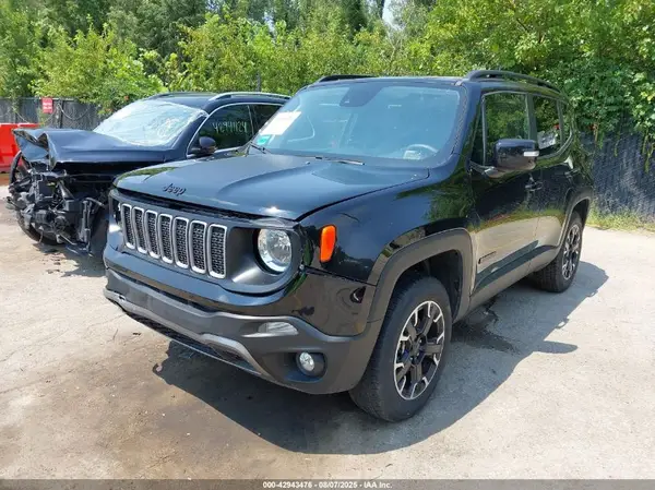 ZACNJDB10PPP36728 2023 JEEP RENEGADE - Image 2