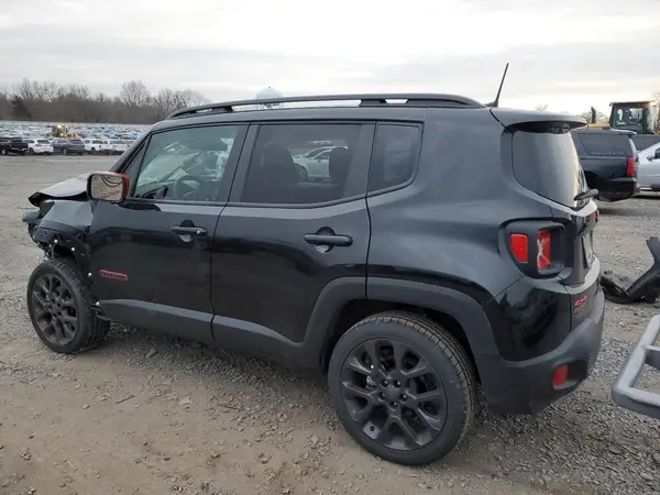 ZACNJDB10PPP37118 2023 JEEP RENEGADE - Image 2