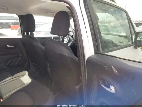 ZACNJDB10PPP55747 2023 JEEP RENEGADE - Image 8