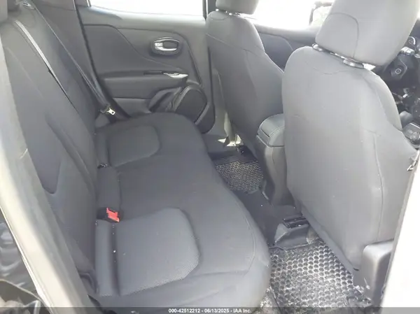 ZACNJDB10PPP56011 2023 JEEP RENEGADE - Image 8