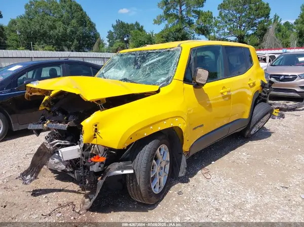 ZACNJDB10PPP56686 2023 JEEP RENEGADE - Image 2