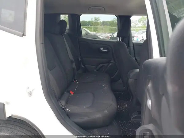 ZACNJDB10PPP60303 2023 JEEP RENEGADE - Image 8