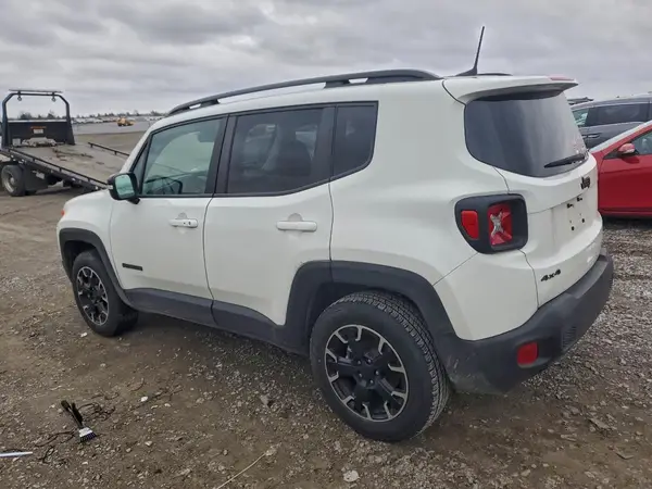 ZACNJDB10PPP60852 2023 JEEP RENEGADE - Image 2