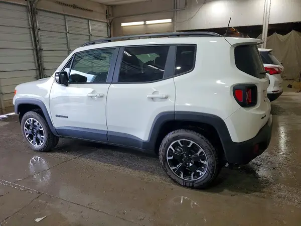 ZACNJDB10PPP61063 2023 JEEP RENEGADE - Image 2