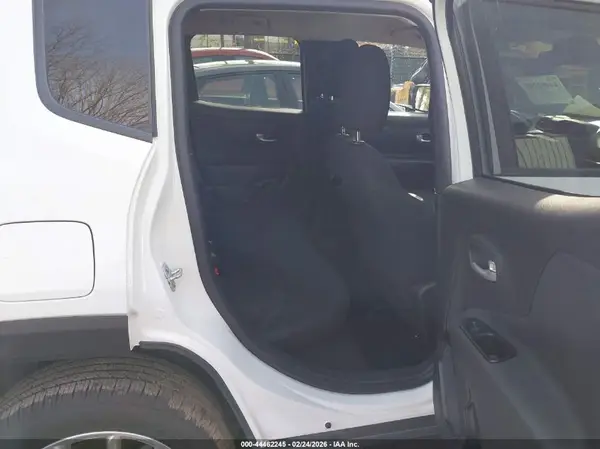 ZACNJDB10PPP63248 2023 JEEP RENEGADE - Image 8