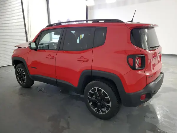 ZACNJDB10PPP64061 2023 JEEP RENEGADE - Image 2