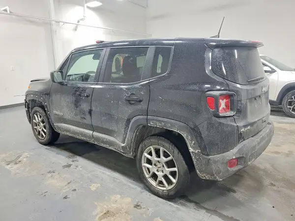 ZACNJDB10PPP70278 2023 JEEP RENEGADE - Image 2