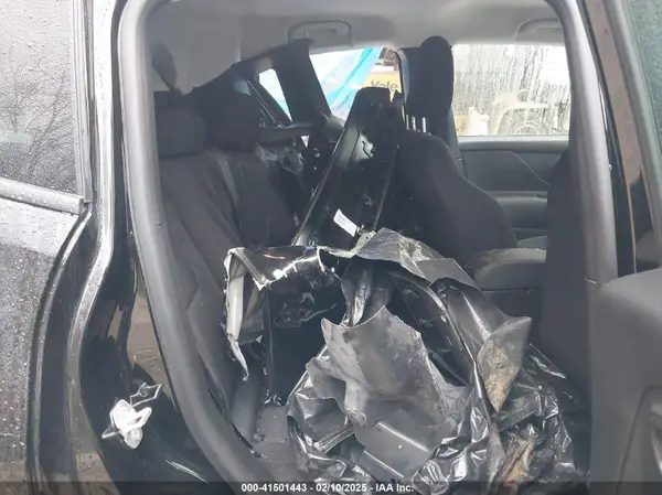 ZACNJDB10PPP71642 2023 JEEP RENEGADE - Image 8