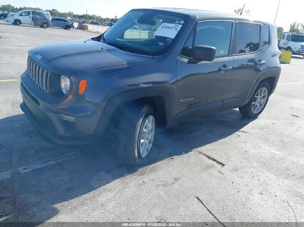 ZACNJDB10PPP72709 2023 JEEP RENEGADE - Image 2