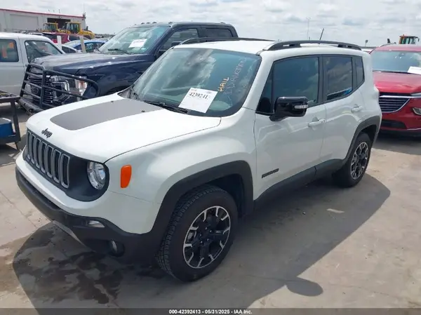 ZACNJDB10PPP72791 2023 JEEP RENEGADE - Image 2