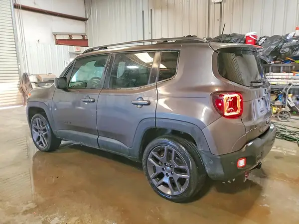 ZACNJDB11MPM62239 2021 JEEP RENEGADE - Image 2