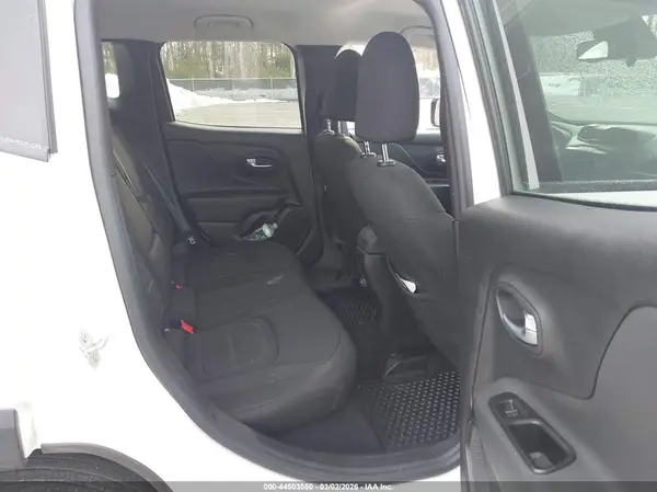ZACNJDB11NPN71785 2022 JEEP RENEGADE - Image 8