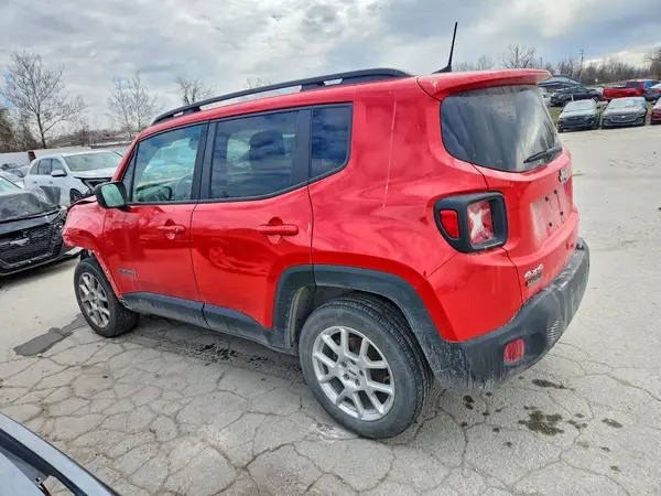ZACNJDB11NPN88201 2022 JEEP RENEGADE - Image 2