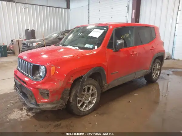 ZACNJDB11PPP16097 2023 JEEP RENEGADE - Image 2