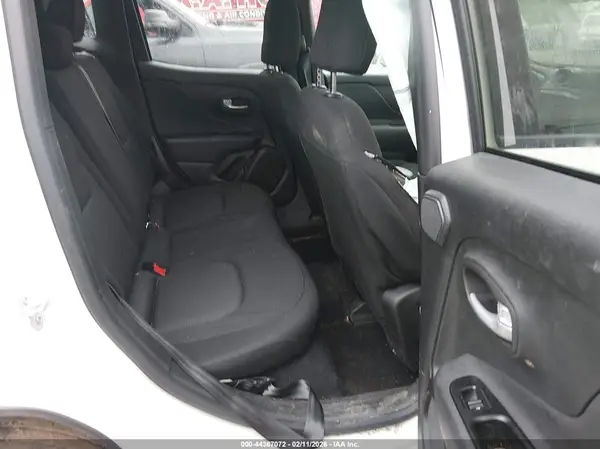 ZACNJDB11PPP25592 2023 JEEP RENEGADE - Image 8