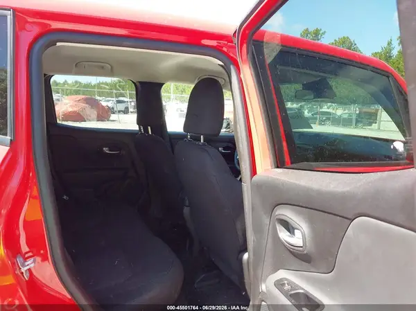 ZACNJDB11PPP66465 2023 JEEP RENEGADE - Image 8