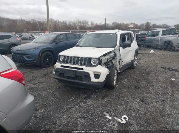 ZACNJDB11PPP69320 2023 JEEP RENEGADE - Image 2