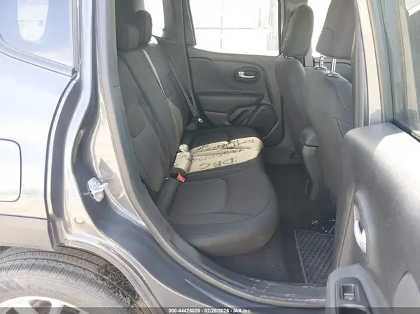 ZACNJDB11PPP70676 2023 JEEP RENEGADE - Image 8