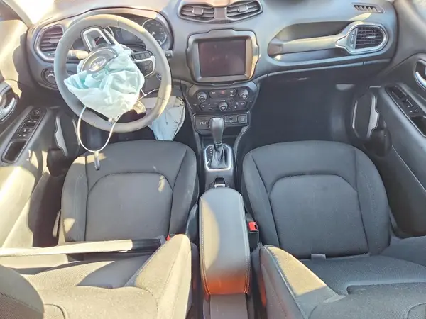 ZACNJDB11PPP71830 2023 JEEP RENEGADE - Image 8