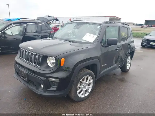 ZACNJDB12NPN51934 2022 JEEP RENEGADE - Image 2
