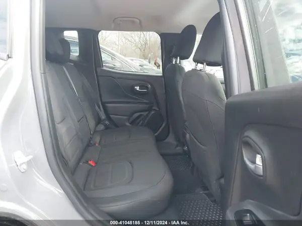 ZACNJDB12NPN62979 2022 JEEP RENEGADE - Image 8